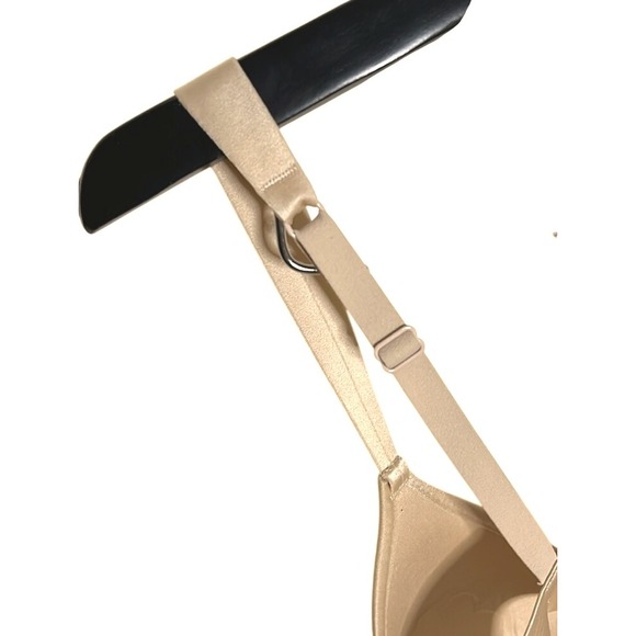 Barely‎ There CustomFlex Fit Dreamform Underwire Bra Medium Nude Used Once EUC - Picture 4 of 10